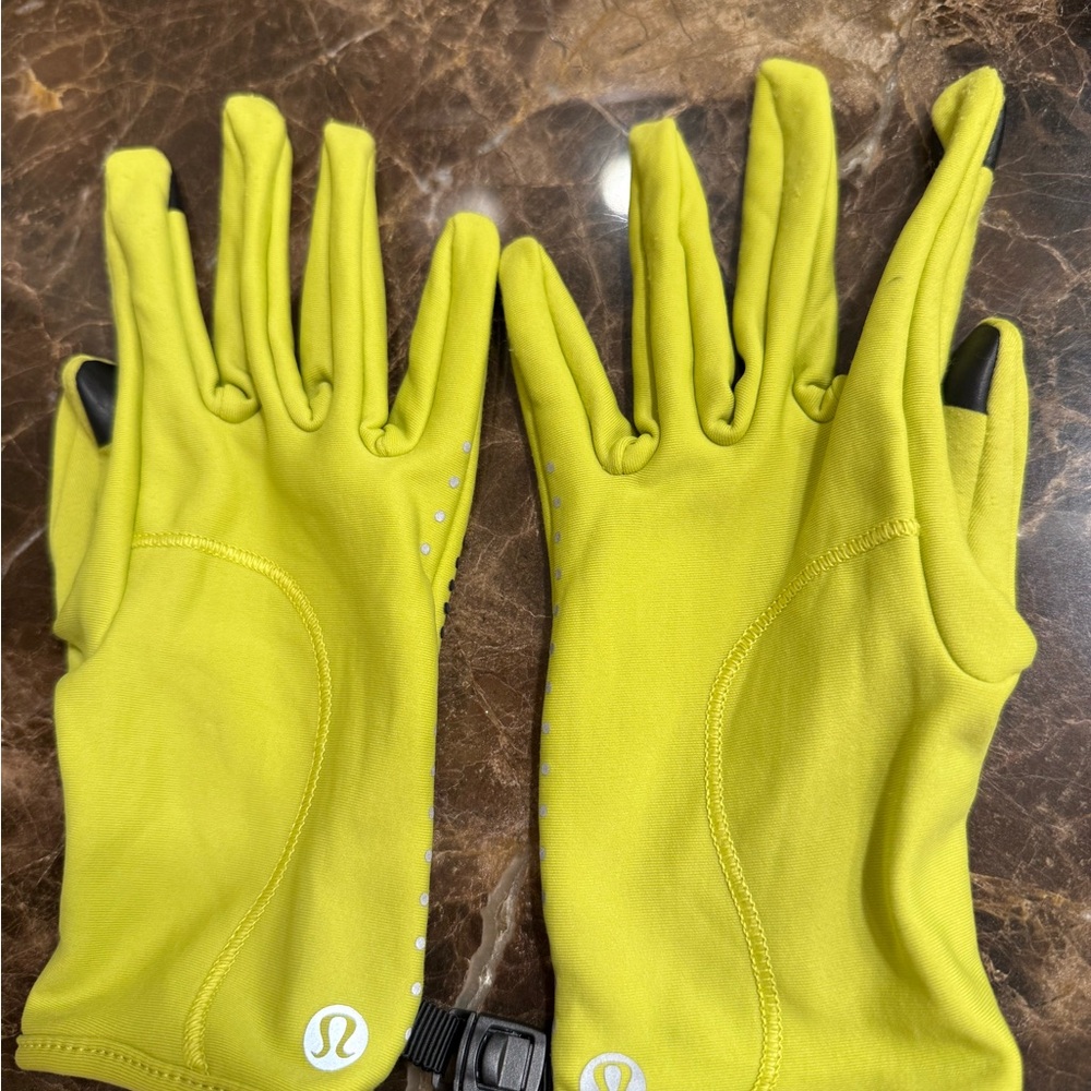 Lululemon Yellow Gloves